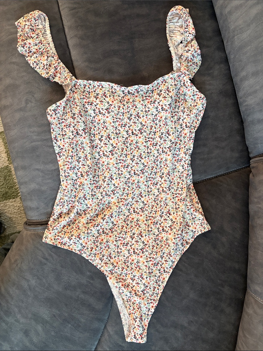 Socialite Floral Bodysuit Size XL